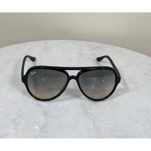 Ray-Ban Classic Black Frame Sunglasses